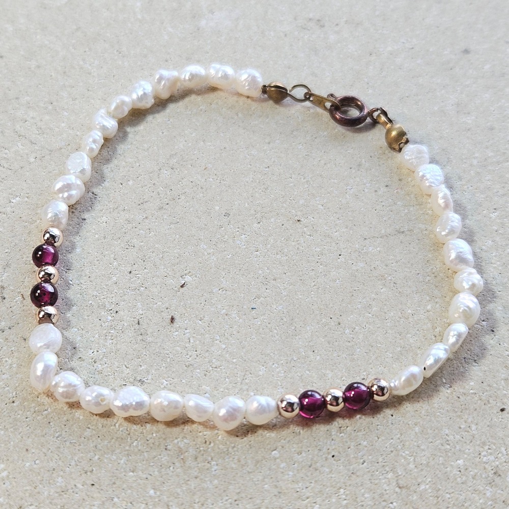 Vtg Freshwater Pearl Bracelet Garnet Magenta Beads Gold Tone‎ Brass Clasp